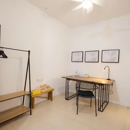 Florit Flats - The Pitiusas Rooms Valencia Exterior photo